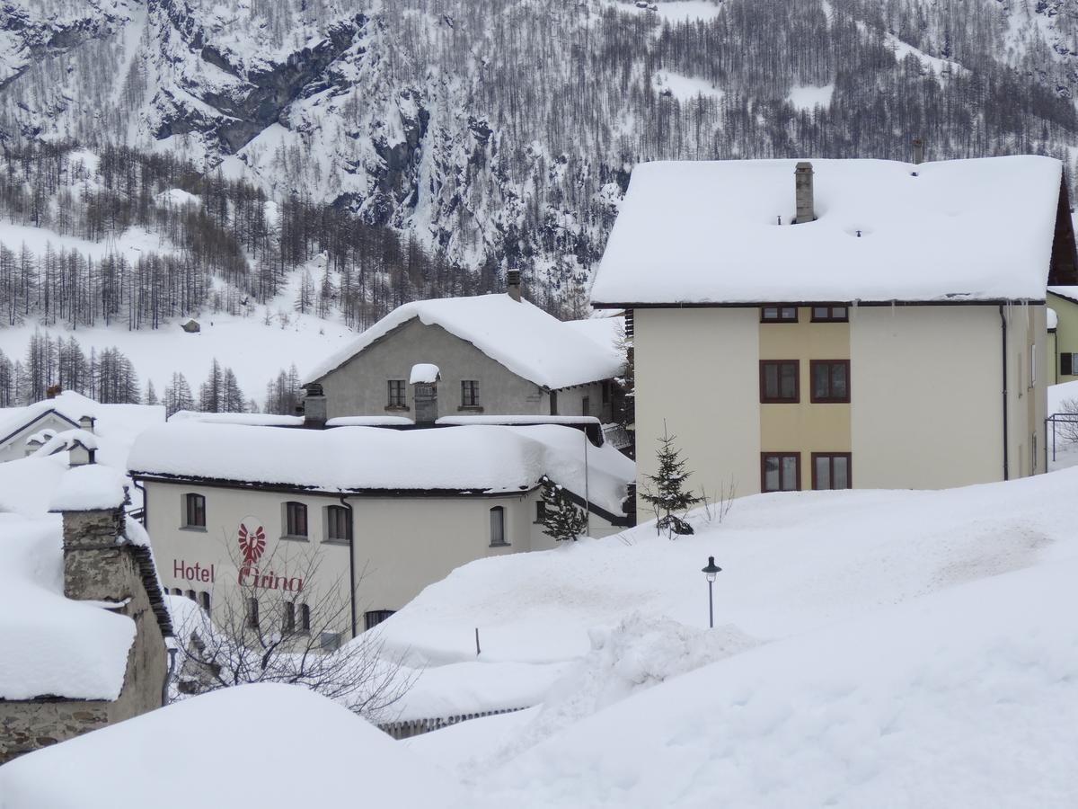 Hotel-Restaurant Grina Simplon Eksteriør billede